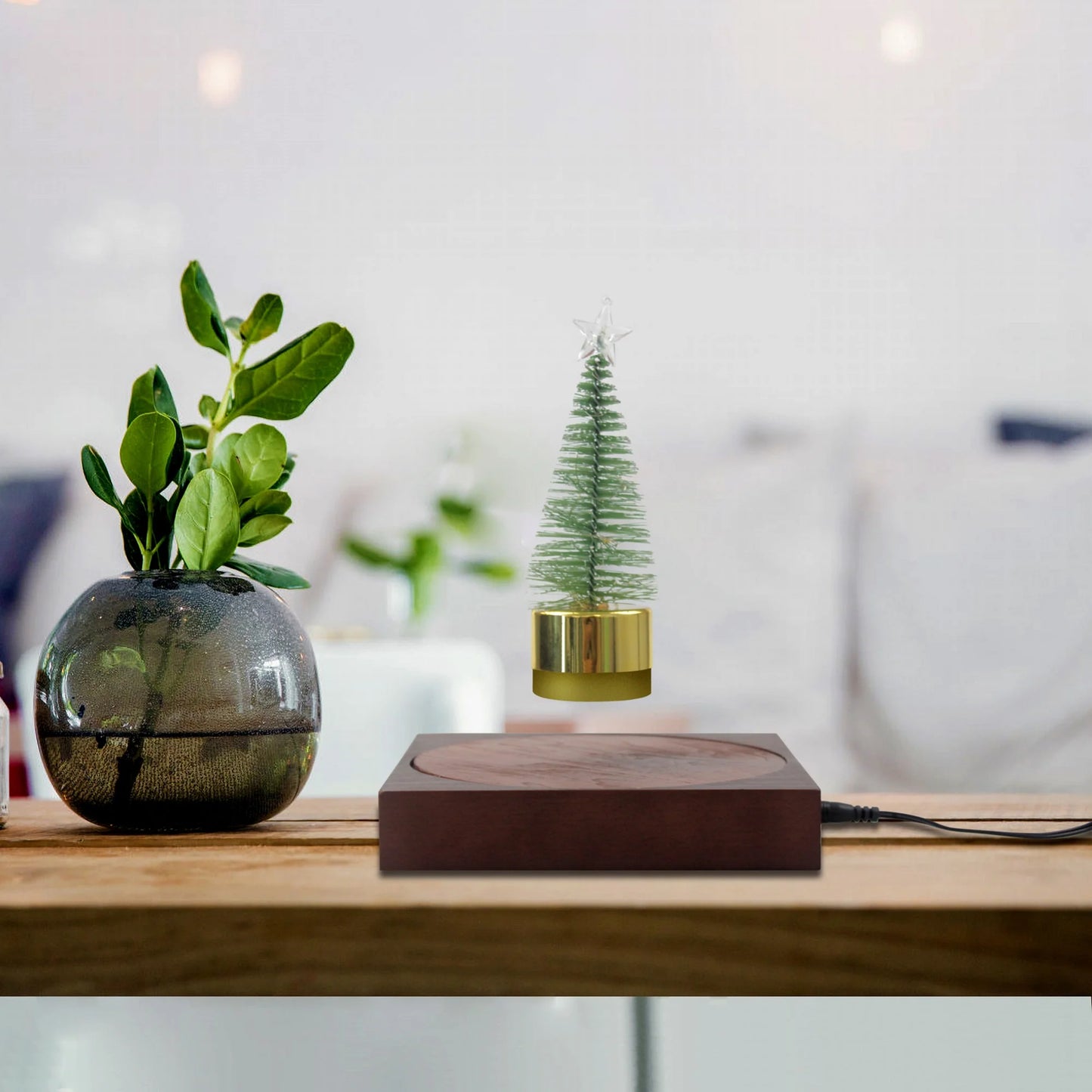 Levitation Christmas Tree Lamp – Magnetic Floating LED Tree with 360° Rotation & Warm Light for Unique Holiday Decor