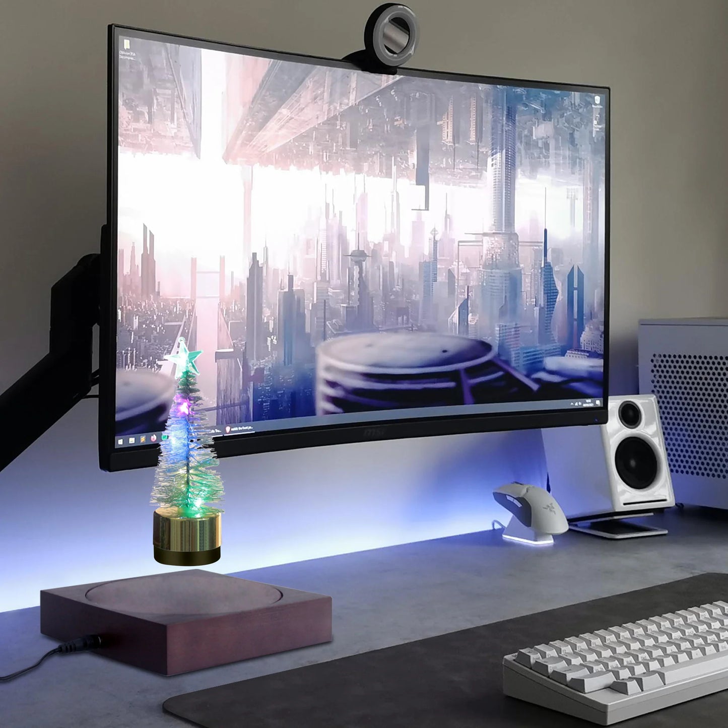 Levitation Christmas Tree Lamp – Magnetic Floating LED Tree with 360° Rotation & Warm Light for Unique Holiday Decor