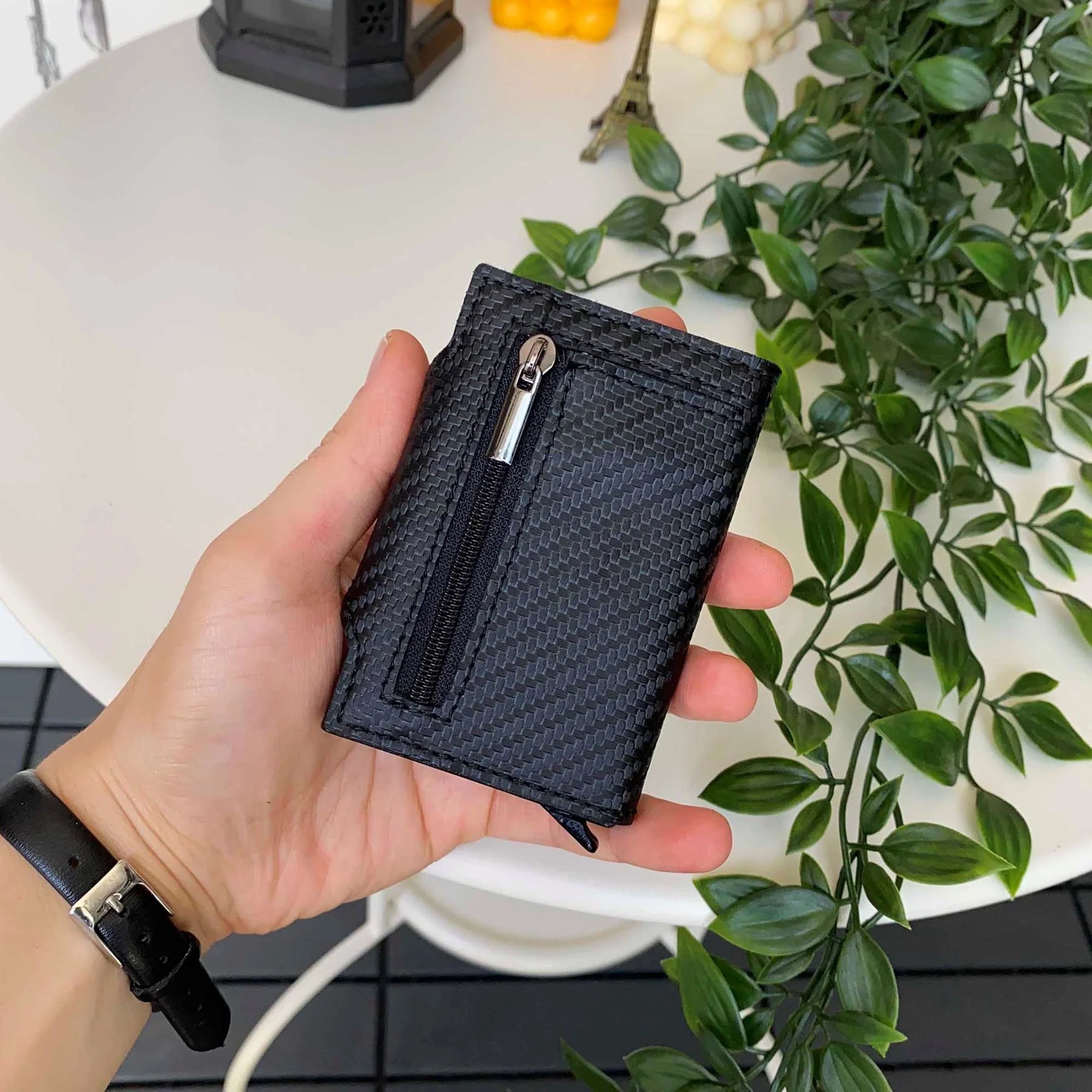 Carbon Fiber RFID Protection Pop-Up Mechanism Card Holder